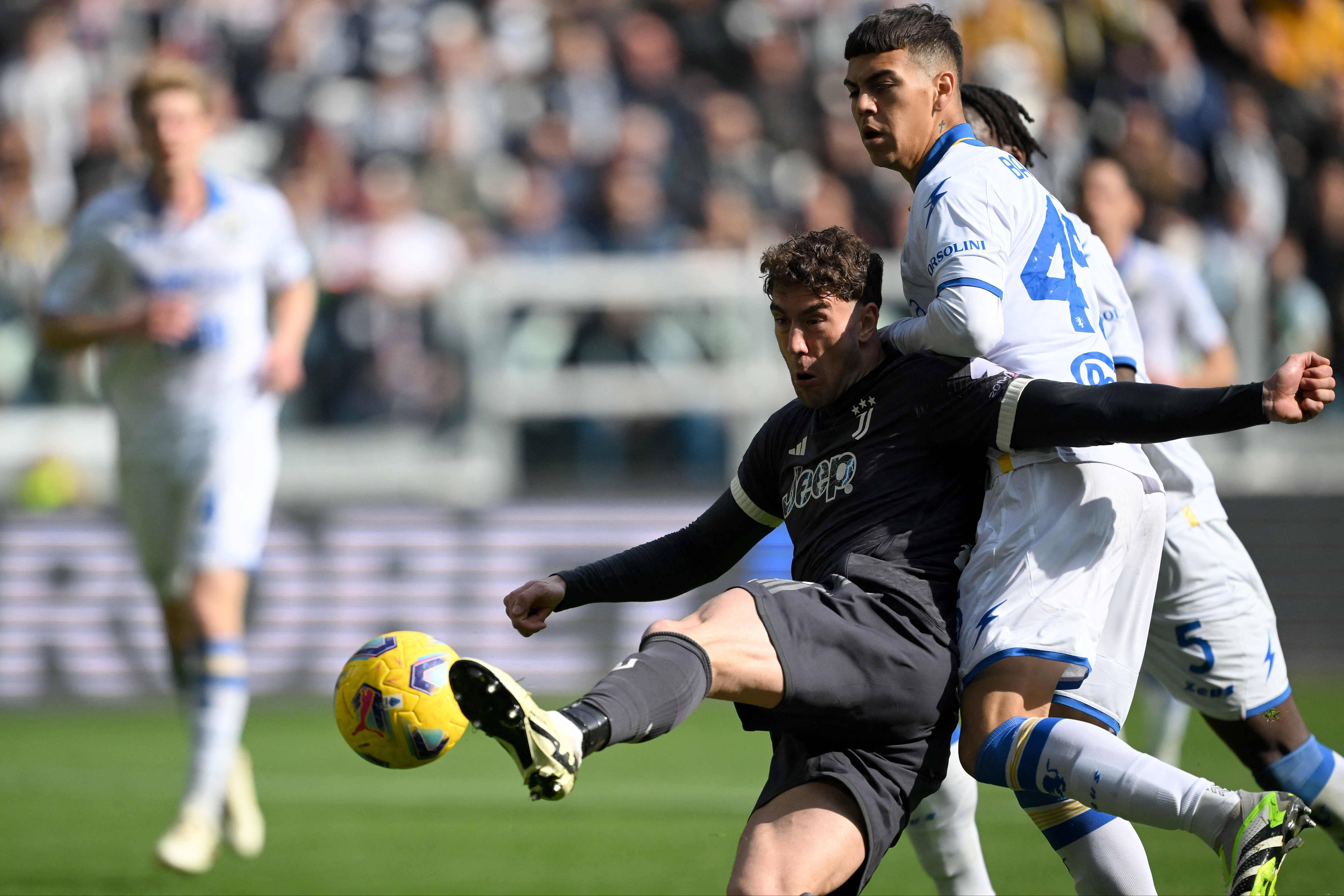 雷速赛事直播app-包含弗洛西诺空砖主场失意，遭受连败的词条