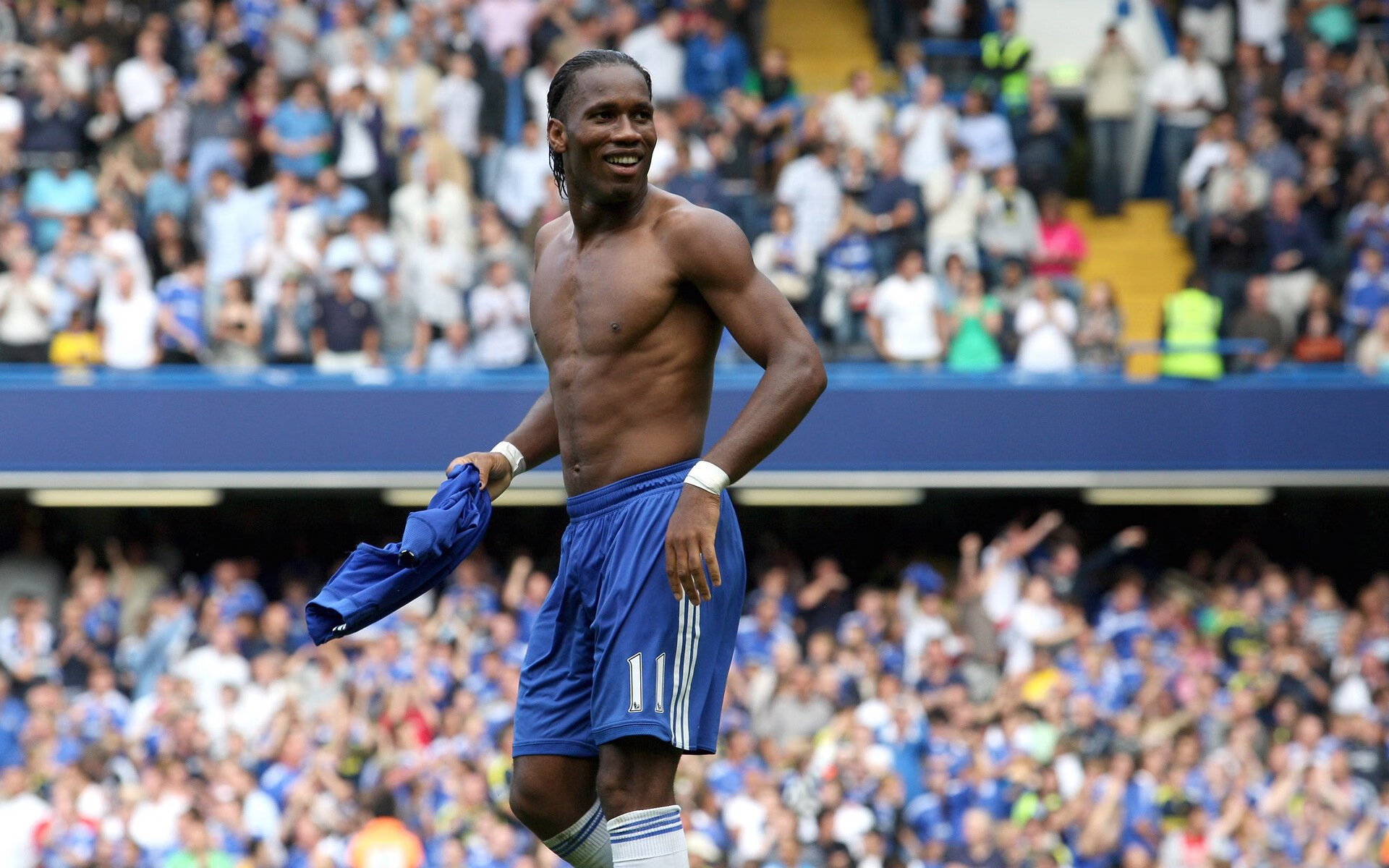 深圳队对阵浙江队，库里用实力证明自己